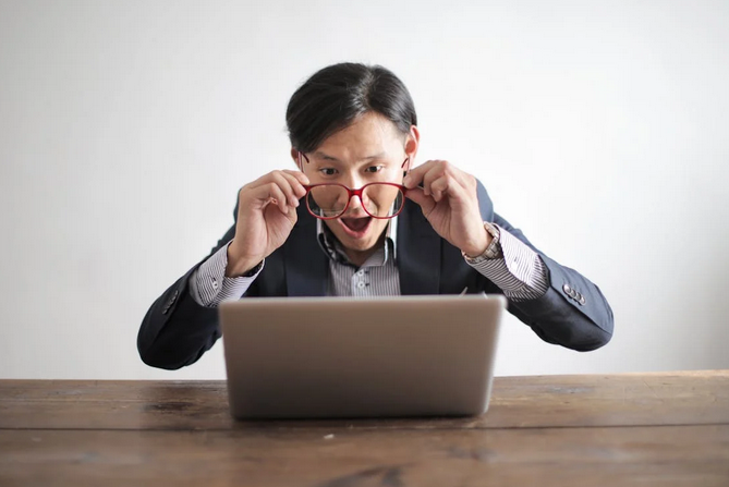 online casino player